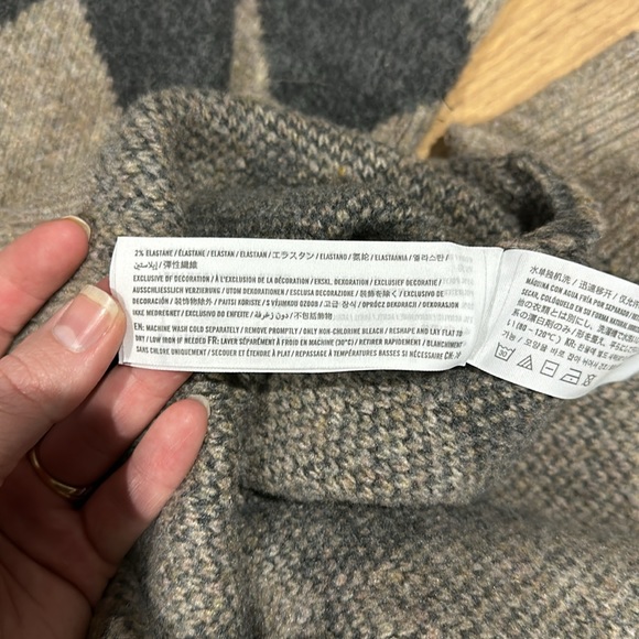 Abercrombie & Fitch women’s classic easy turtleneck sweater tan checkered wool - Picture 9 of 10